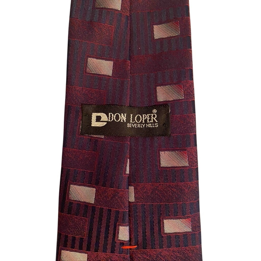 Don Loper Beverly Hills Mens Tie Burgundy Navy Geometric Swan Logo Polyester